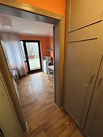 2-Rent Group Hostel Rooms AUB162