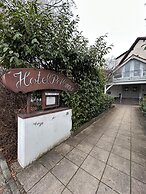 2-Rent Group Hostel Rooms AUB162