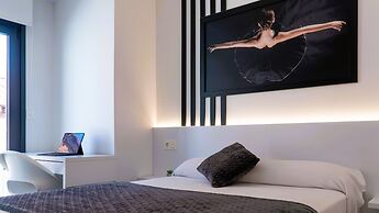 Apartamentos Identia by gaiarooms