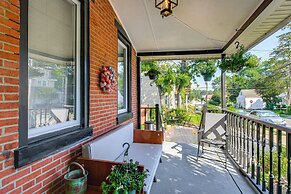 Walkable Neighborhood: Updated Morton Home!