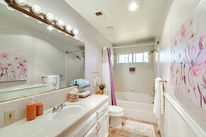 Clovis Family Home: Private Pool, Near Old Town!
