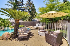 Clovis Family Home: Private Pool, Near Old Town!