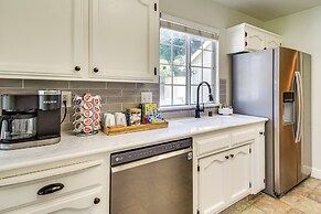 Clovis Family Home: Private Pool, Near Old Town!