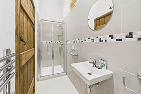 Host Stay The Old Foundry