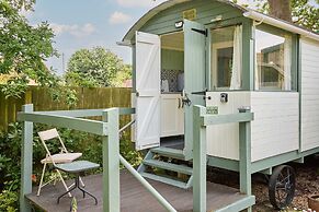 Host Stay Shepherd s Hut