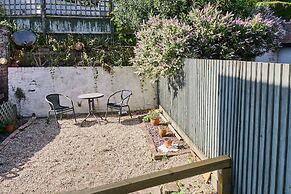 Host Stay Old Stone Cottage