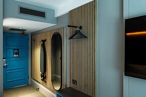 Village Hotel Reading