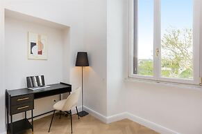 Mellini View Apartment