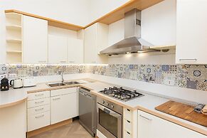 Mellini View Apartment