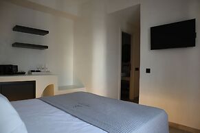 Santozen Suites