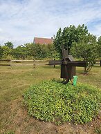 Villa w Open Fireplace and big Plot 5 min From the sea