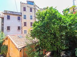 Charming Luxury Trastevere Apartment