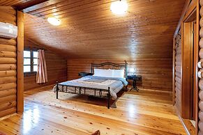 Chalet Likouresi Village