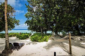 Niva Labriz Seychelles