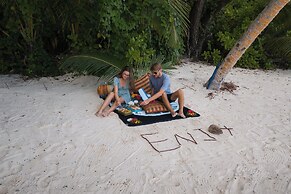 Niva Labriz Seychelles