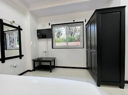 Palm Paradise Resort
