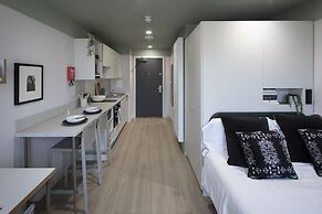 Modern Studios with Kitchen & Ensuite