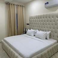 Bott Apartment