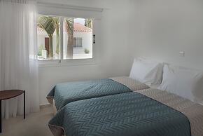Phaedrus Living Olga Residence
