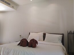 Three Bedroom Balinese Villa - a Shared Pool