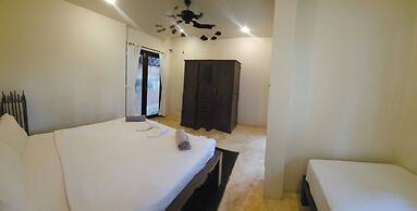 Three Bedroom Balinese Villa - a Shared Pool