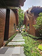 An Riverside Ecolodge