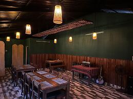 Aruvi Vagamon by Voye Homes