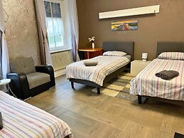 Apartment in Pellingen With Parking