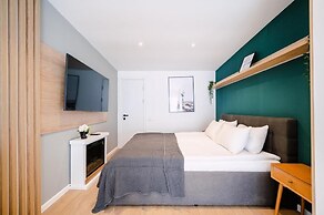 Moon Montana Busteni