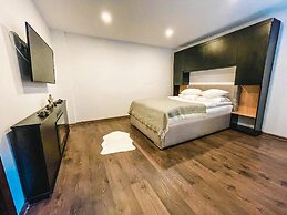 Moon Montana Busteni