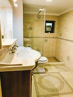 Moon Montana Busteni