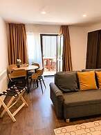 Moon Montana Busteni