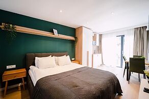 Moon Montana Busteni