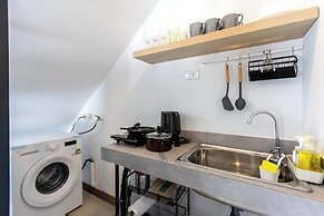 Tiny House Srinakarin At Sri Bearing Station