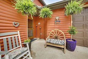 Decks & Views: Spacious Cabin Near Table Rock Lake