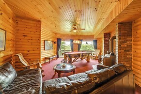 Decks & Views: Spacious Cabin Near Table Rock Lake