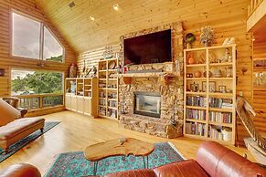 Decks & Views: Spacious Cabin Near Table Rock Lake