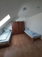 2-Rent Group Hostel Rooms&Apartments EVE168