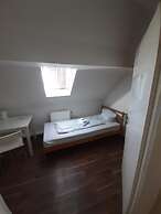2-Rent Group Hostel Rooms&Apartments EVE168