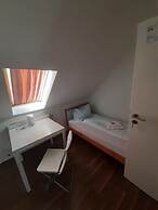 2-Rent Group Hostel Rooms&Apartments EVE168