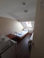 2-Rent Group Hostel Rooms&Apartments EVE168