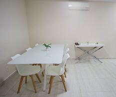 Apto Completo com Wi-fi Ar-cond a 200m da Praia