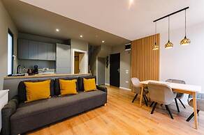 Moon Village Comarnic