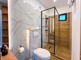 Moon Village Comarnic