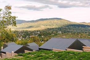 Moon Village Comarnic