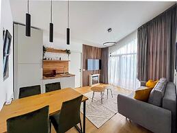 Moon Village Comarnic