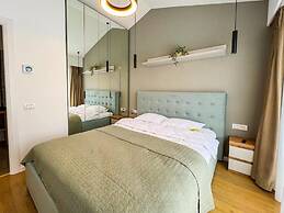 Moon Village Comarnic