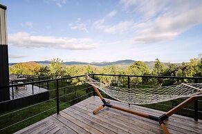 Moon Village Comarnic