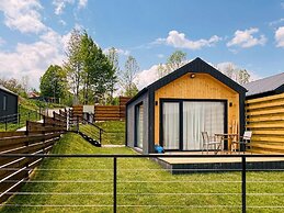 Moon Village Comarnic