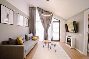 Moon Village Comarnic